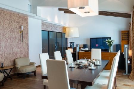 Сюит 2-местный 2-комнатный